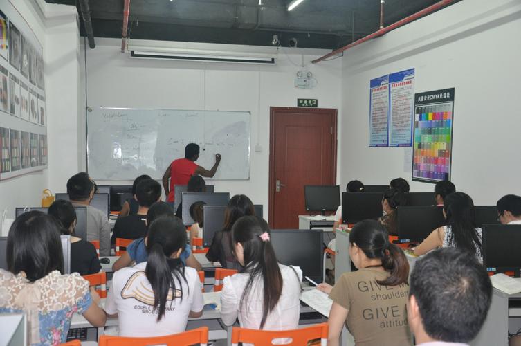 【盘点分析】比较好的成人学商务英语APP有哪些?哪个才是有效果的?_百... 【盘点分析】比较好的成人学商务英语APP有哪些?哪个才是有效果的?_百...